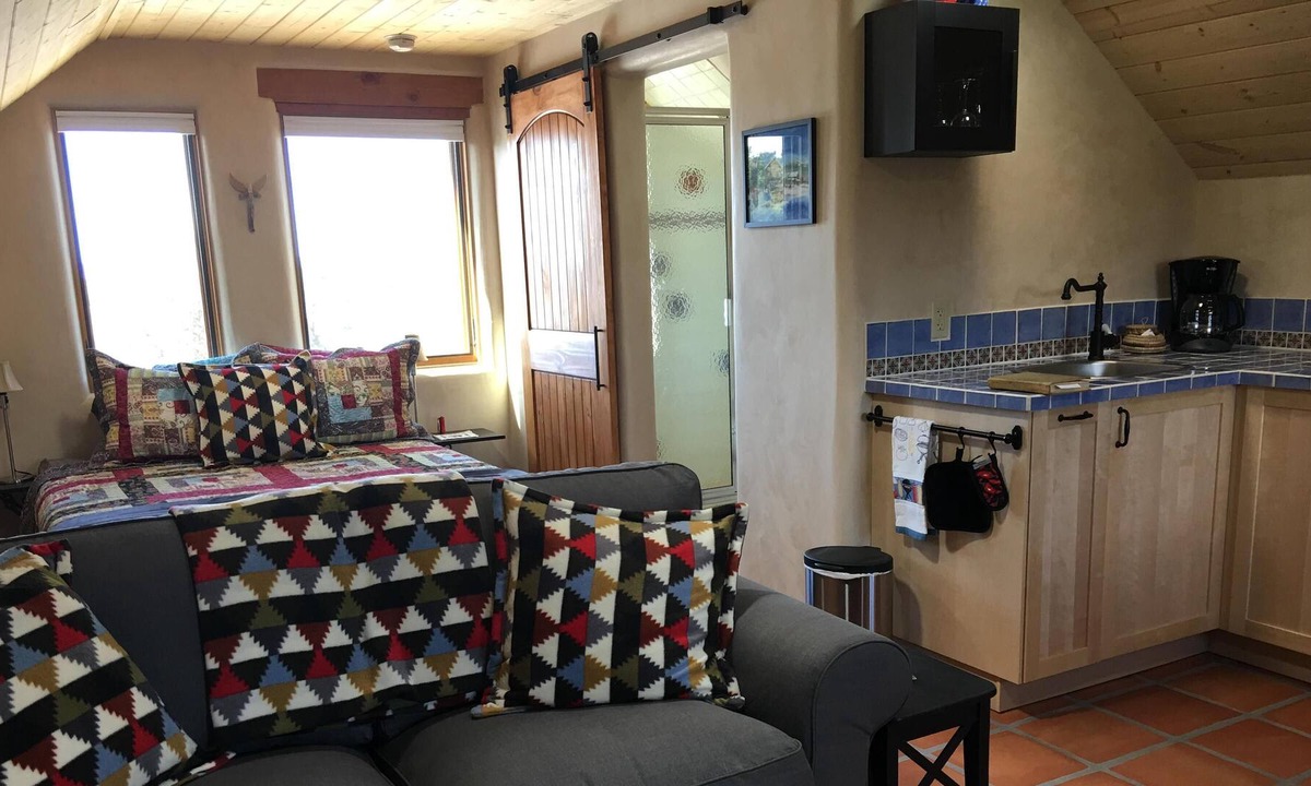 El Prado Apartment | Perfect cozy retreat, midway between Taos and ski valley