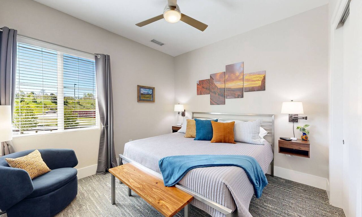 Golden Condo | Perfect GetAway Near Downtown, Red Rocks, Hiking, CSM Boulder 30mins