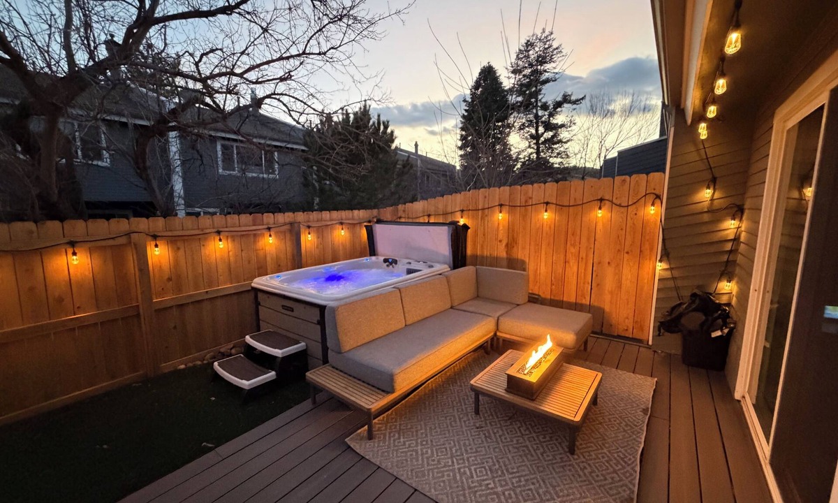 Old North Boulder House | Perfect Sundance location with parking, short walk to downtown, and hot tub!