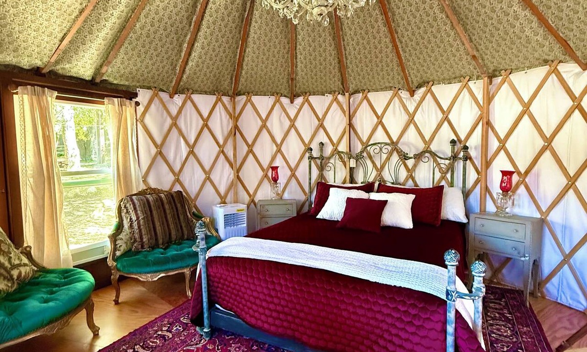 Santa Clarita Cabin | Persian Glamping