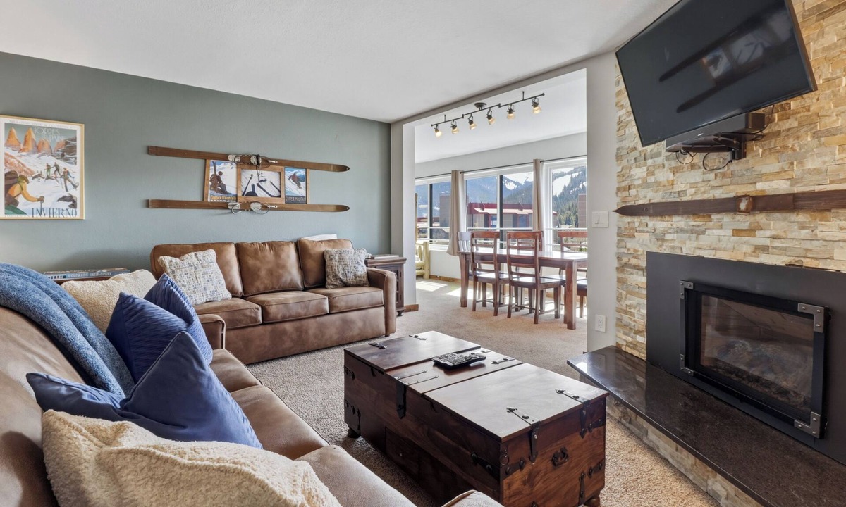 Copper Mountain Village Condo | Pet-Friendly, Great Views, Large Sleeping Capacity, Walk to Lifts - BE306