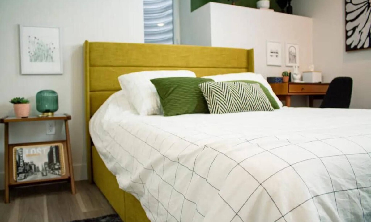West Colfax Apartment | Pet-Friendly Newton Apartment. Walking distance to local RTD