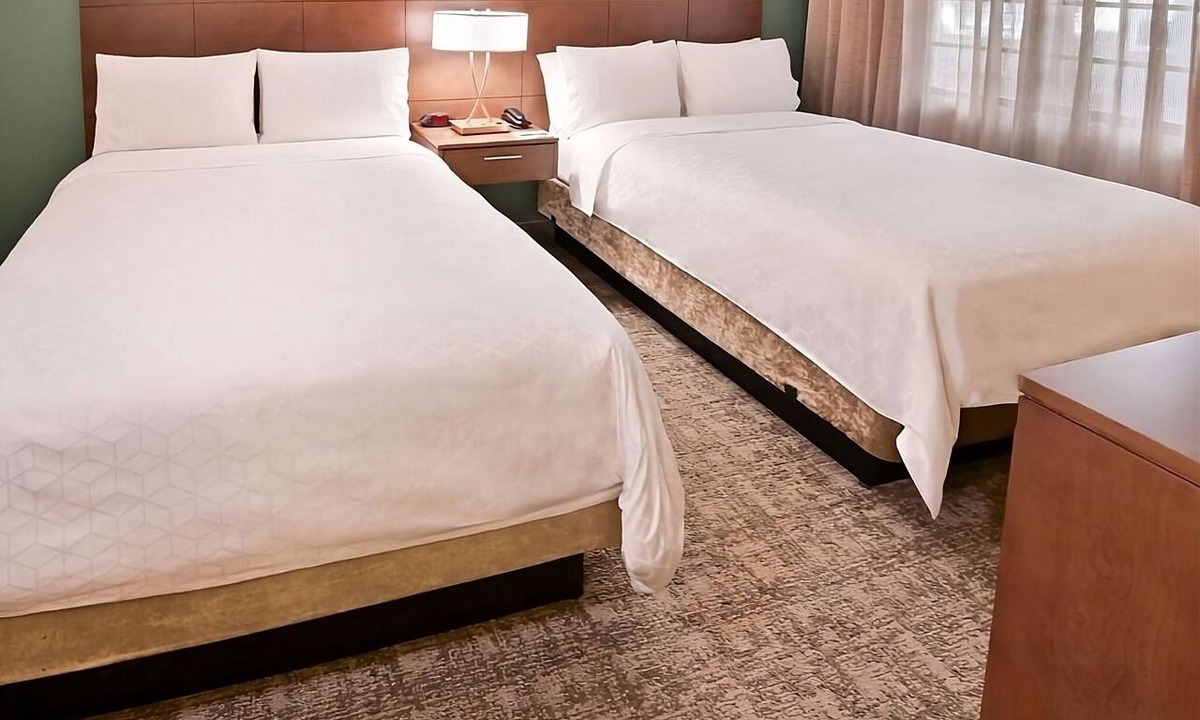 Plantation Apartment | Pets are Allowed HERE! Large Suite! w/Onsite Pool, FREE Breakfast!