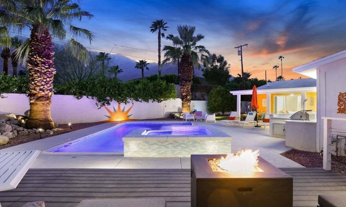 Chino Canyon House | Poolside In Little Tuscany - Spacious, Sun-Drenched Oasis in Palm Springs