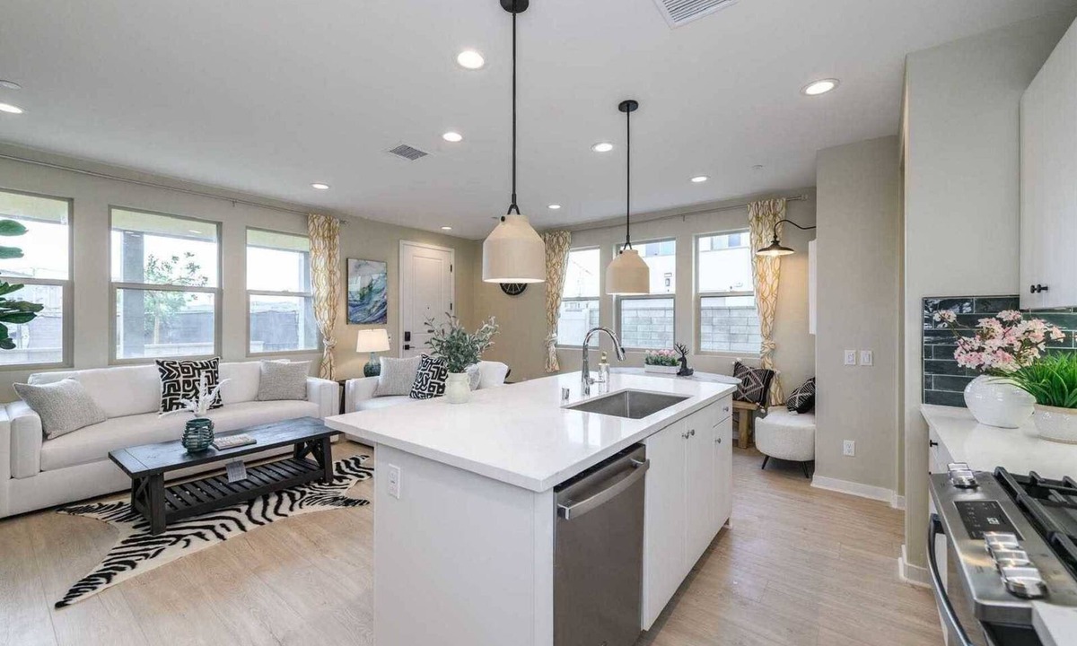 San Juan Capistrano House | Potter Way Starlight