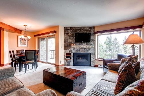 Peak 9 Apartment | Powderhorn A202 by Ski Country Resorts