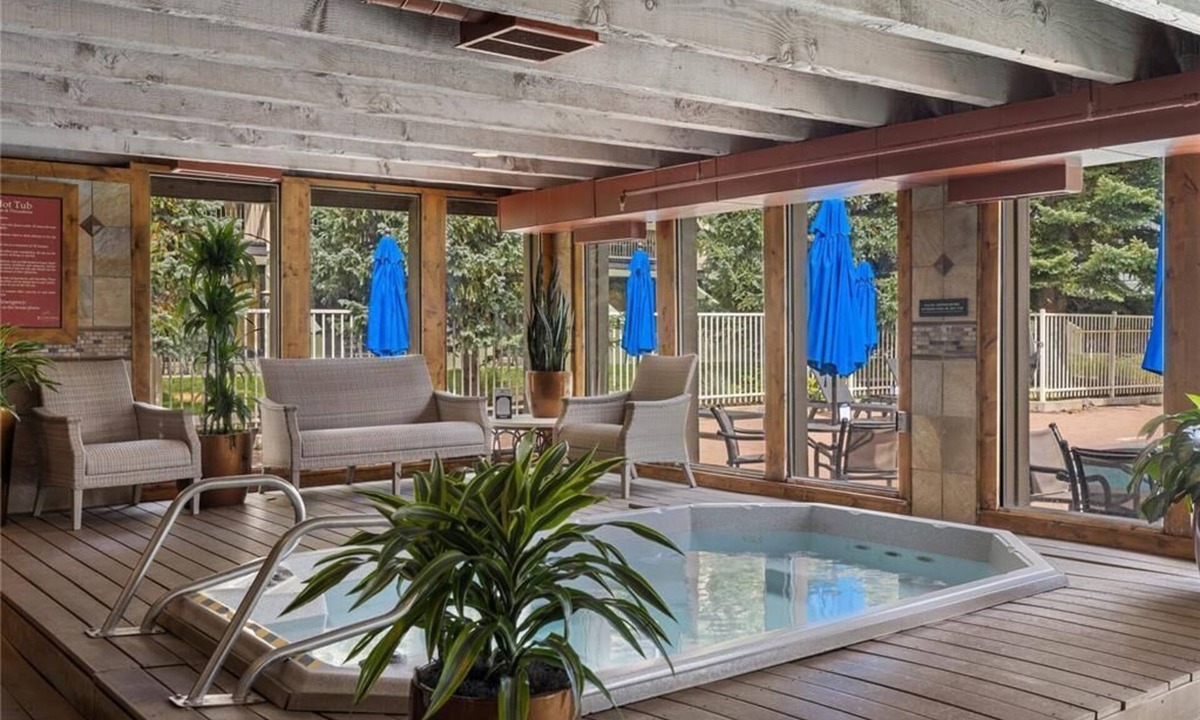 Lakeside Village Apartment | Premier 1BR + Den w/Pool & Hot Tub Access