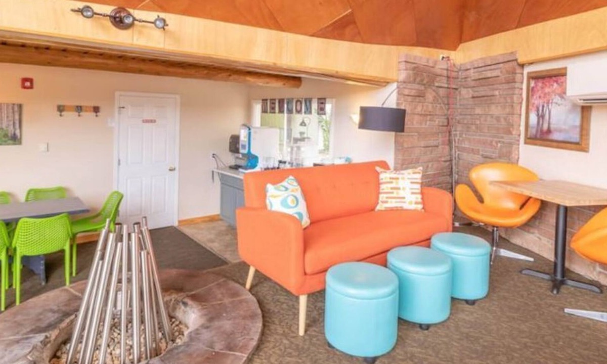 Estes Park Apartment | Private Double Queen Suite With Spacious Balcony