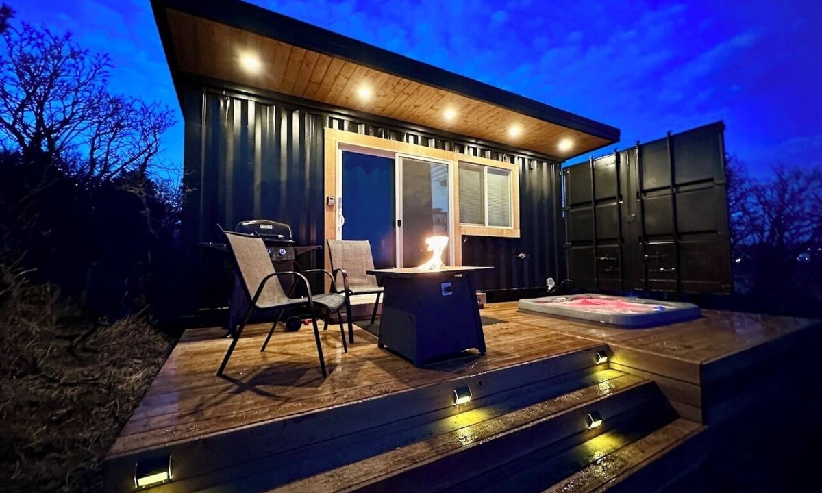 Monument Cottage | Private Glamping Container Hot Tub Escape Creek Access