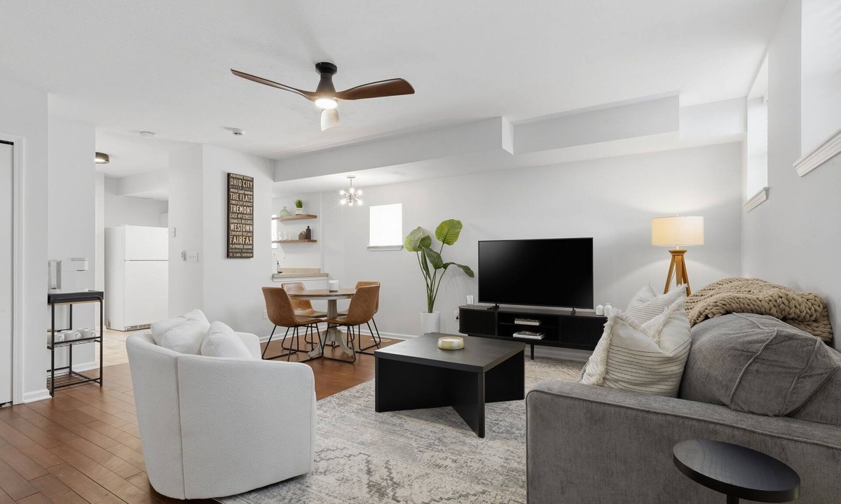 Tremont Apartment | Private guest suite in the heart of Tremont
