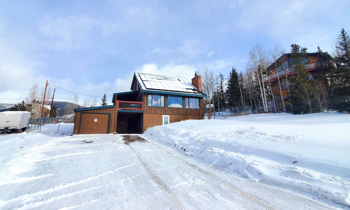 Summit Cove House | Private hot tub, Trails, Deck, Incredible views !