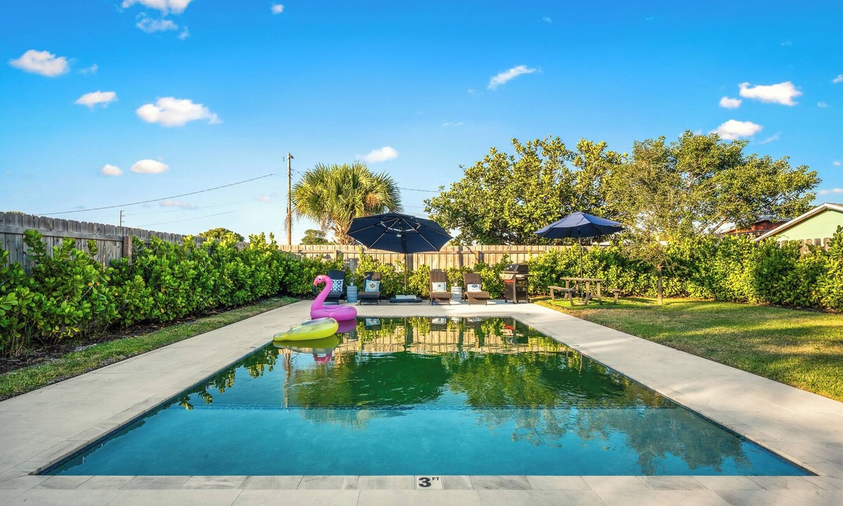 Delray Beach House | Private Pool - Fenced Yard - Privacy - Parking - Laundry - Convenient Location