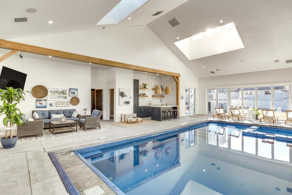 American Fork Apartment | Private Pool & Hot Tub: Luxe Unit Near UTA Train!
