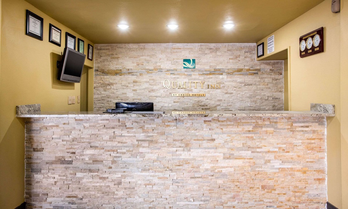 Wendover Hotel | Quality Inn Stateline