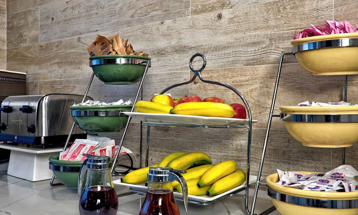 Morgan Hill Hotel | Quality Inn & Suites South San Jose/Morgan Hill
