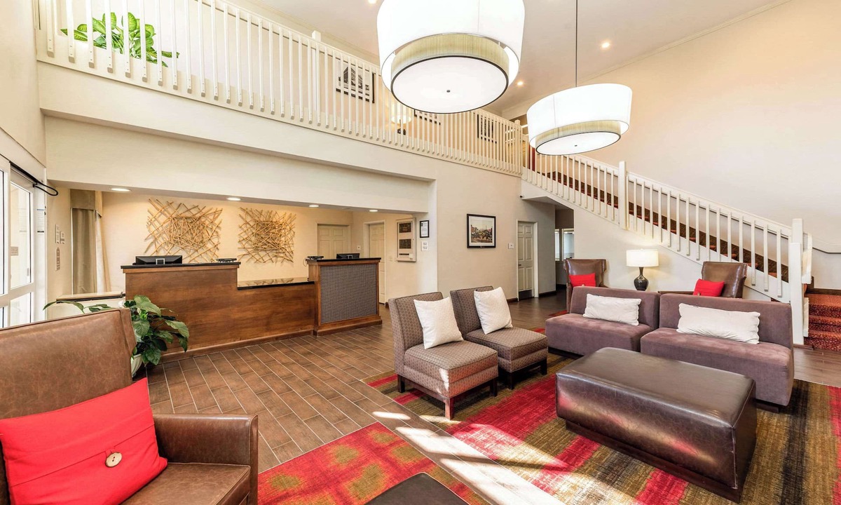 Fort Collins Hotel | Quality Inn & Suites University Fort Collins
