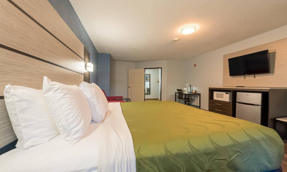 Manitou Springs Hotel | Quality Inn & Suites Manitou Springs at Pikes Peak