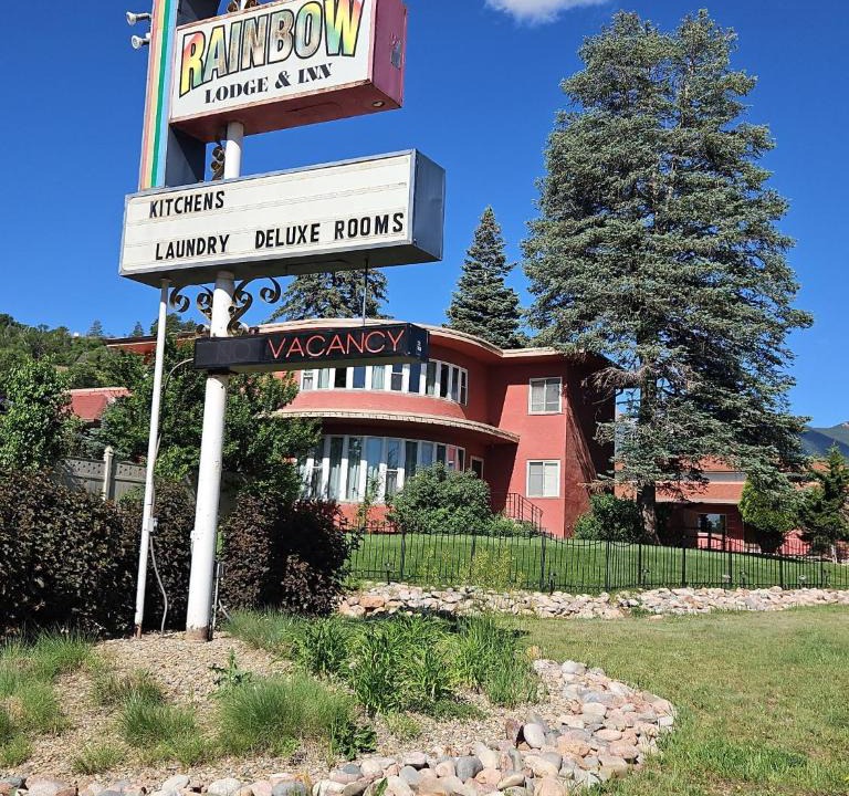 Colorado Springs Cabin | Rainbow Lodge and Inn
