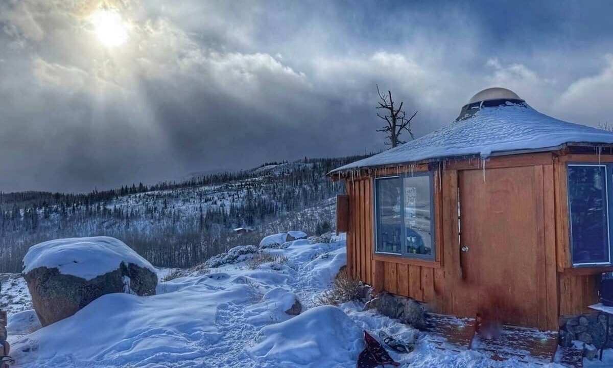 Walden House | Red-tail Round House@22 West Cabins 18miles from Walden, 80 miles from Steamboat
