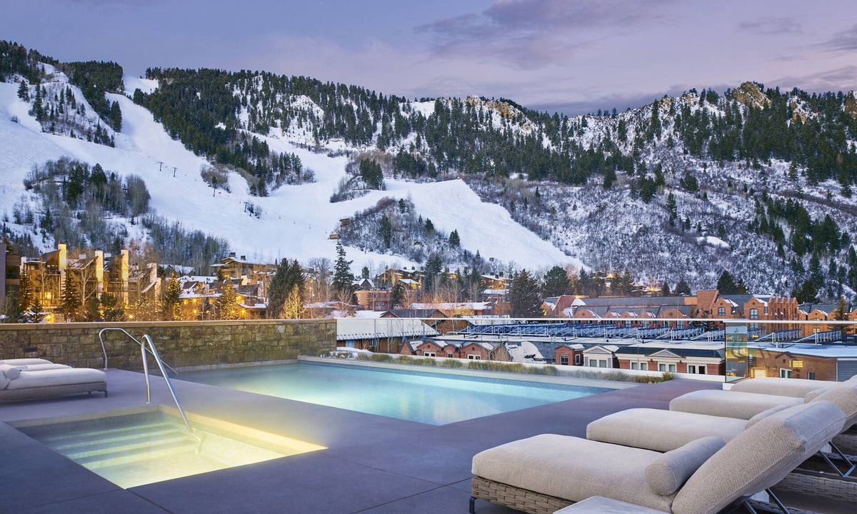 Downtown Hotel | Residences at the Little Nell