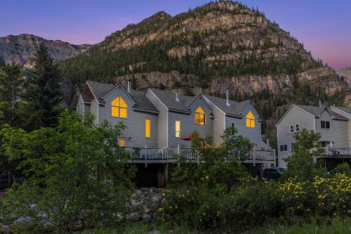 Ouray House | River Park 1252
