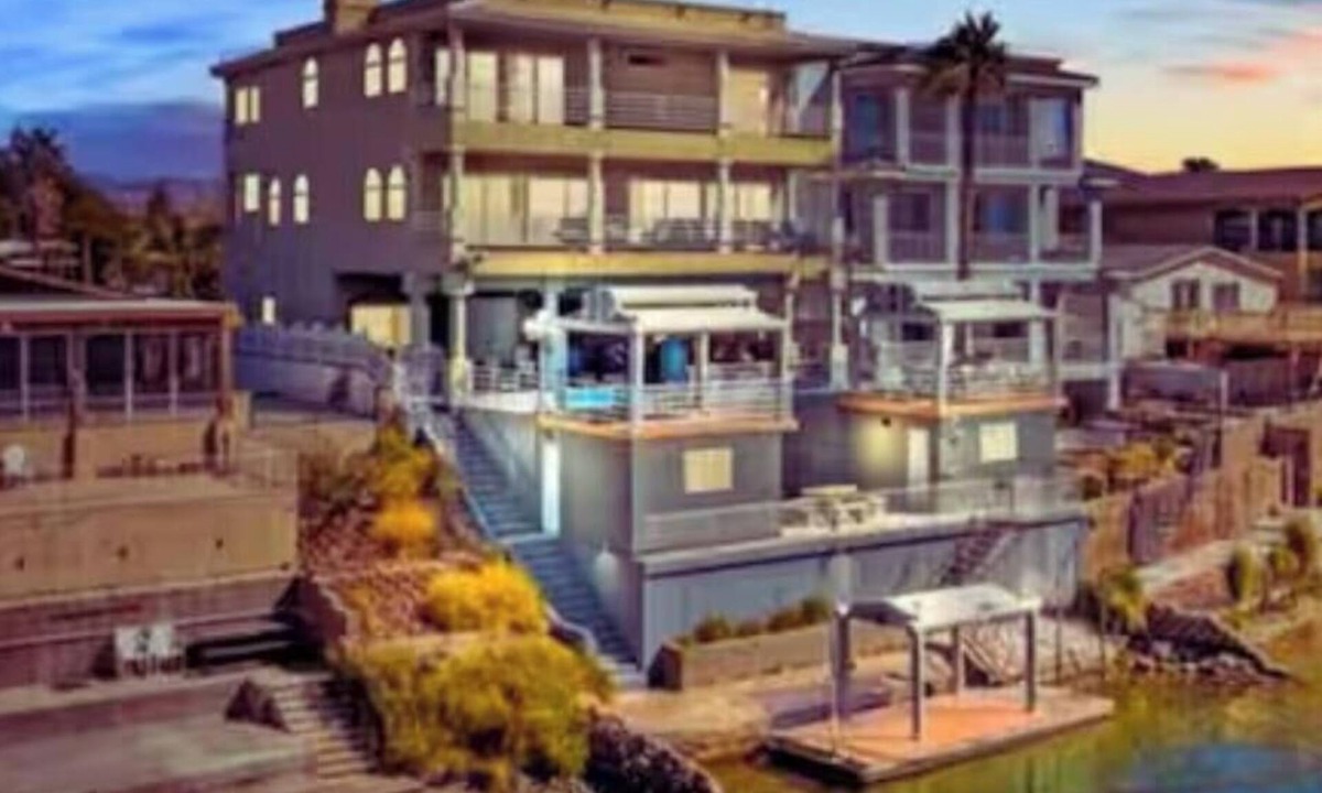 Bullhead City House | Riverfront Retreat Welcome to Margaritaville!