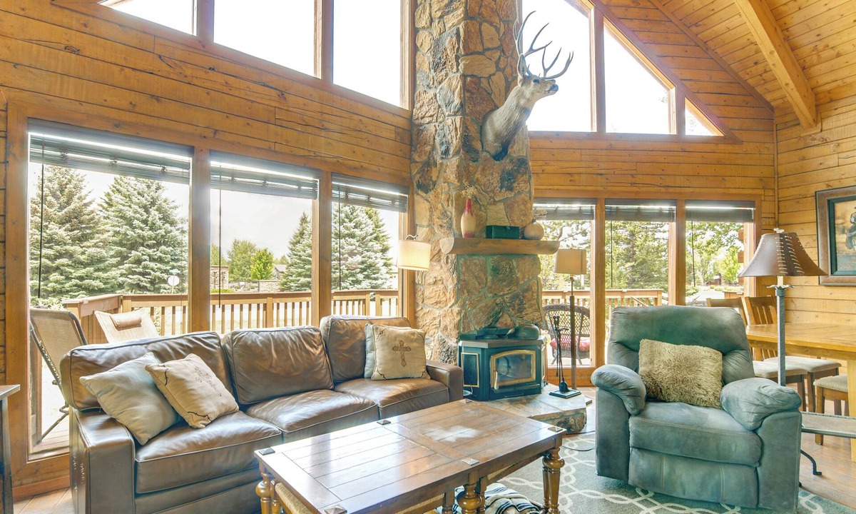 Pagosa Springs Cabin | Rustic Pagosa Lakes Cabin w/Deck & Grill!