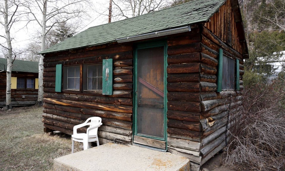Bellvue House | Rustic, Pet Friendly Cabin near the Cache la Poudre River, Perfect for a Mountain Getaway