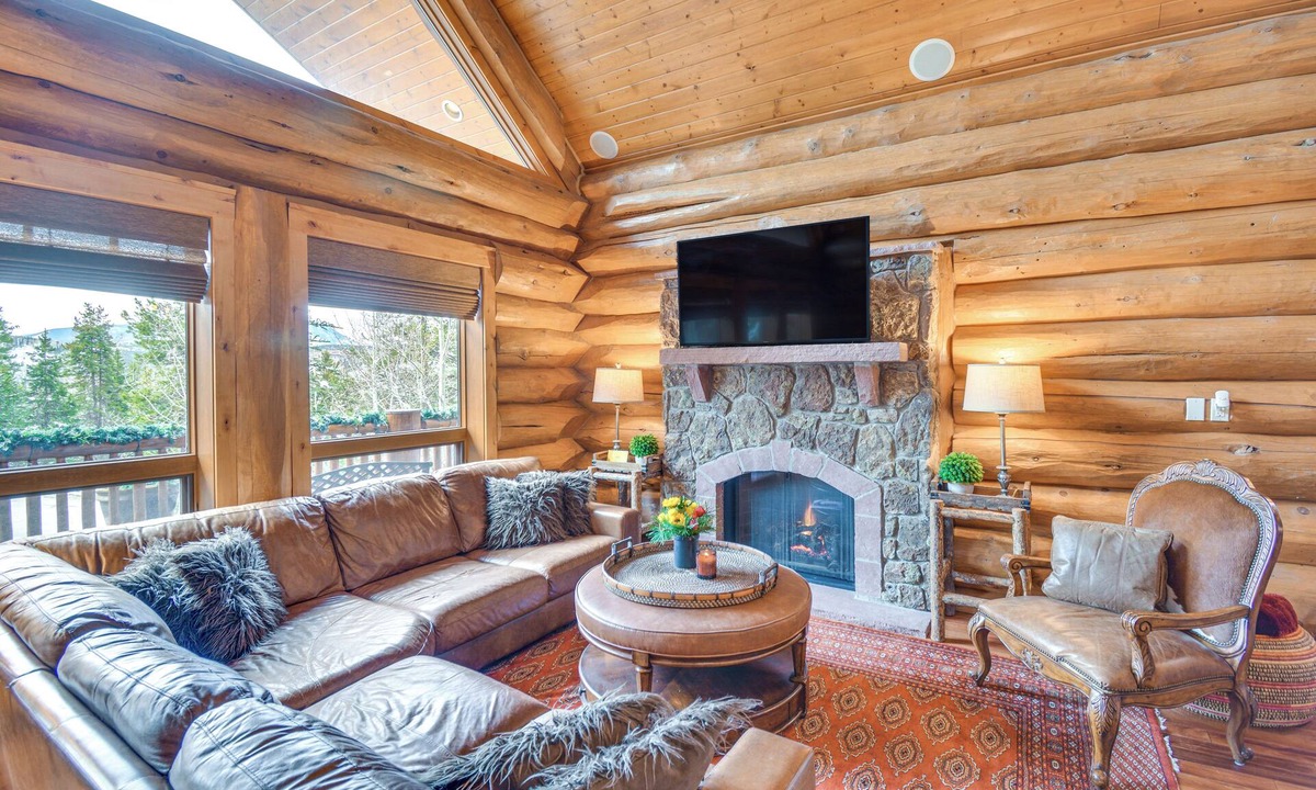 Ptarmigan Mountain Cabin | Sauna & Hot Tub: Mtn-View Retreat in Silverthorne!