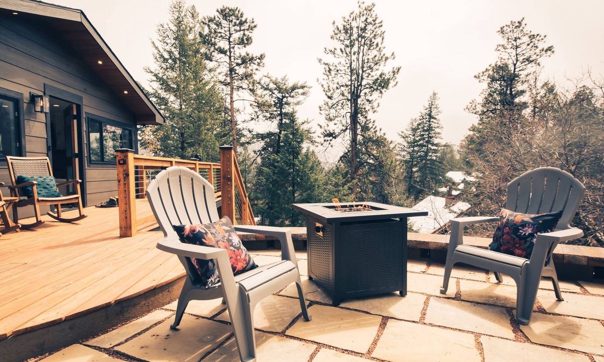 Cascade-Chipita Park House | Scenic Mountain Cabin w/Hot Tub, Deck & Hammocks, by Forest & Peak Retreats