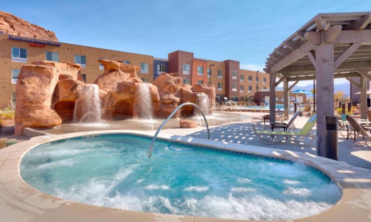 Moab Hotel | Scenic Stay in Moab, Perfect for Exploring Arches & Canyonlands Parks - 4 Units