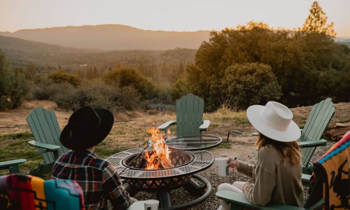Mariposa Cabin | Scenic View Yosemite Cabin with hottub by Casa Oso