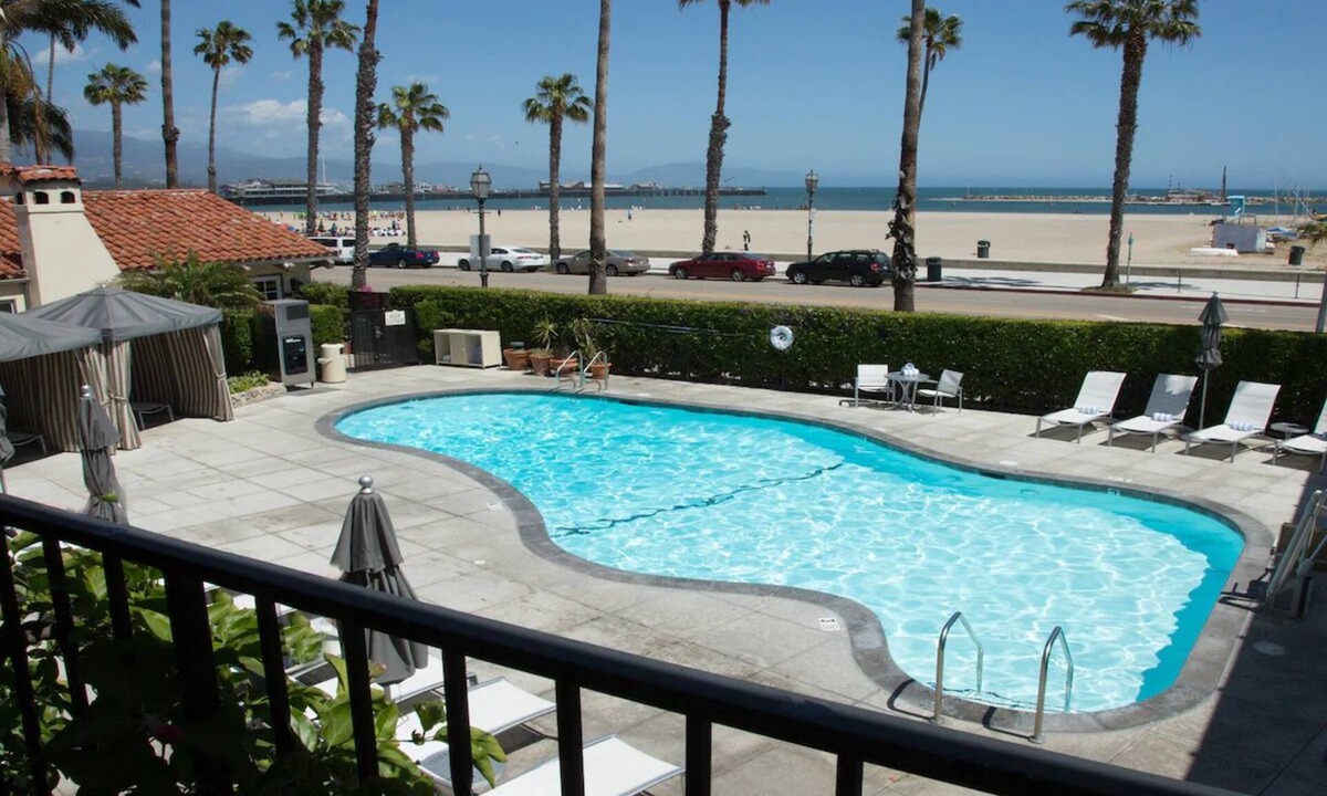 West Beach Hotel | Seaside Escape! Spacious King Stay w/Outdoor Pool & Gym Access | Pets Welcome!