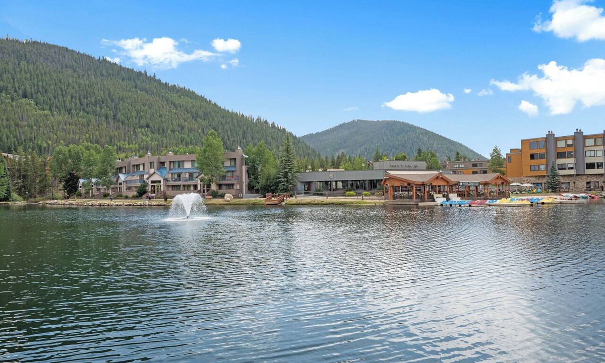 Lakeside Village Apartment | Seasons at Keystone #1886 By Summit County Mountain Retreats
