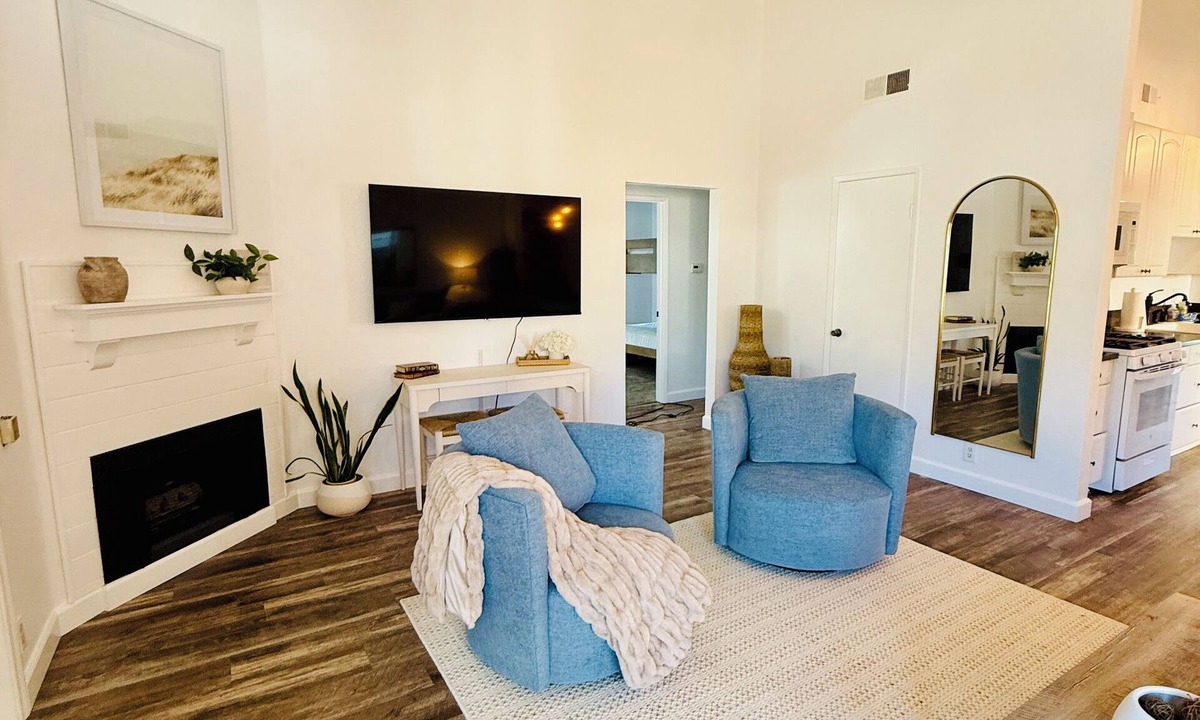 Mission Viejo House | Serene on Serreno