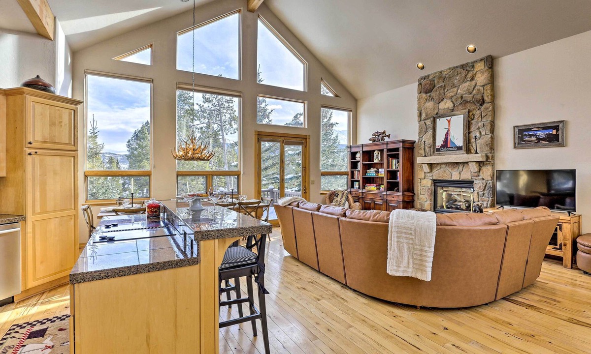 Warrior's Mark West House | Ski-In/Out Breckenridge Gem w/Hot Tub!
