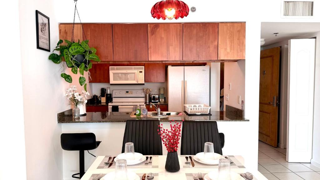 Brickell Apartment | Skyline Dreams | Elegant Condo with Bay Views
