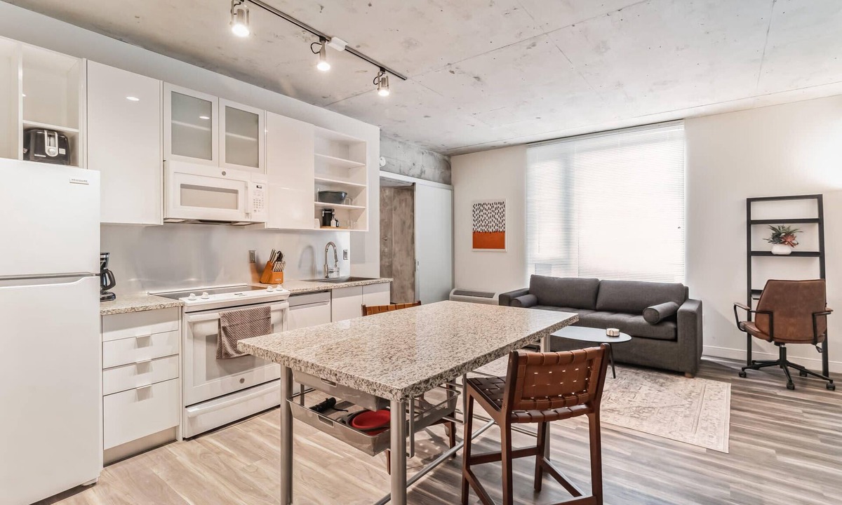 Gateway District Apartment | Sleek DT Cleveland Apt at Skyline