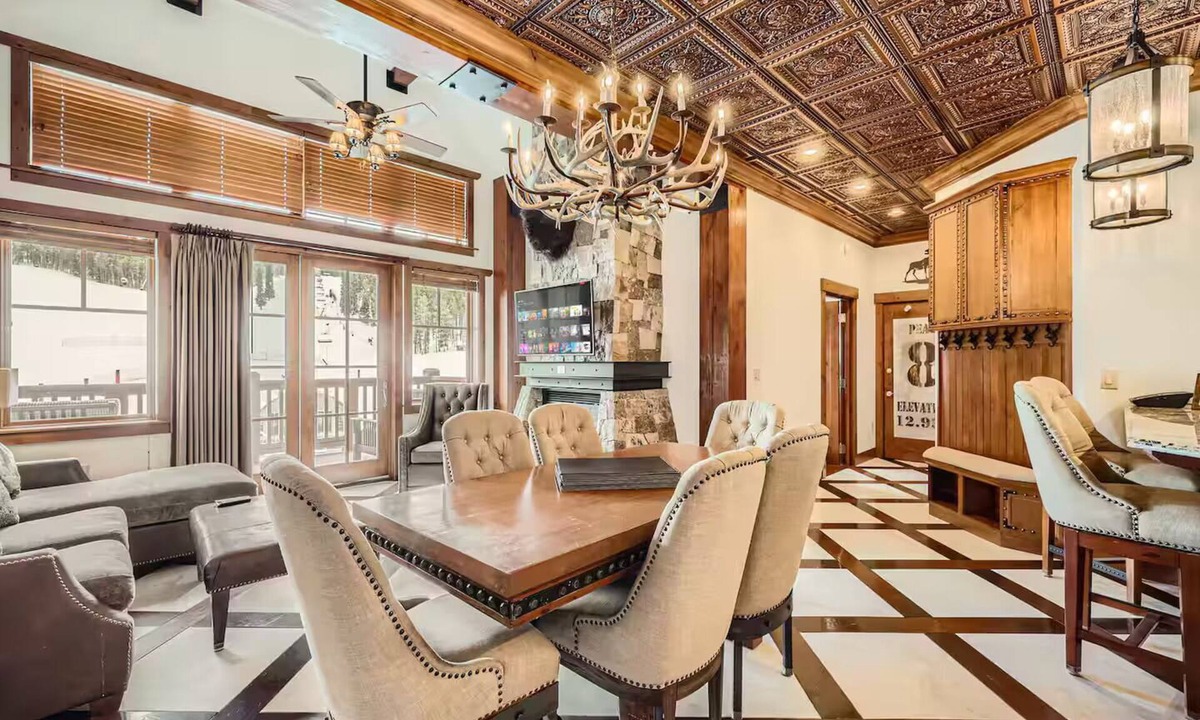 Peak 8 Apartment | Slopeside 4BR penthouse at One Ski Hill Place