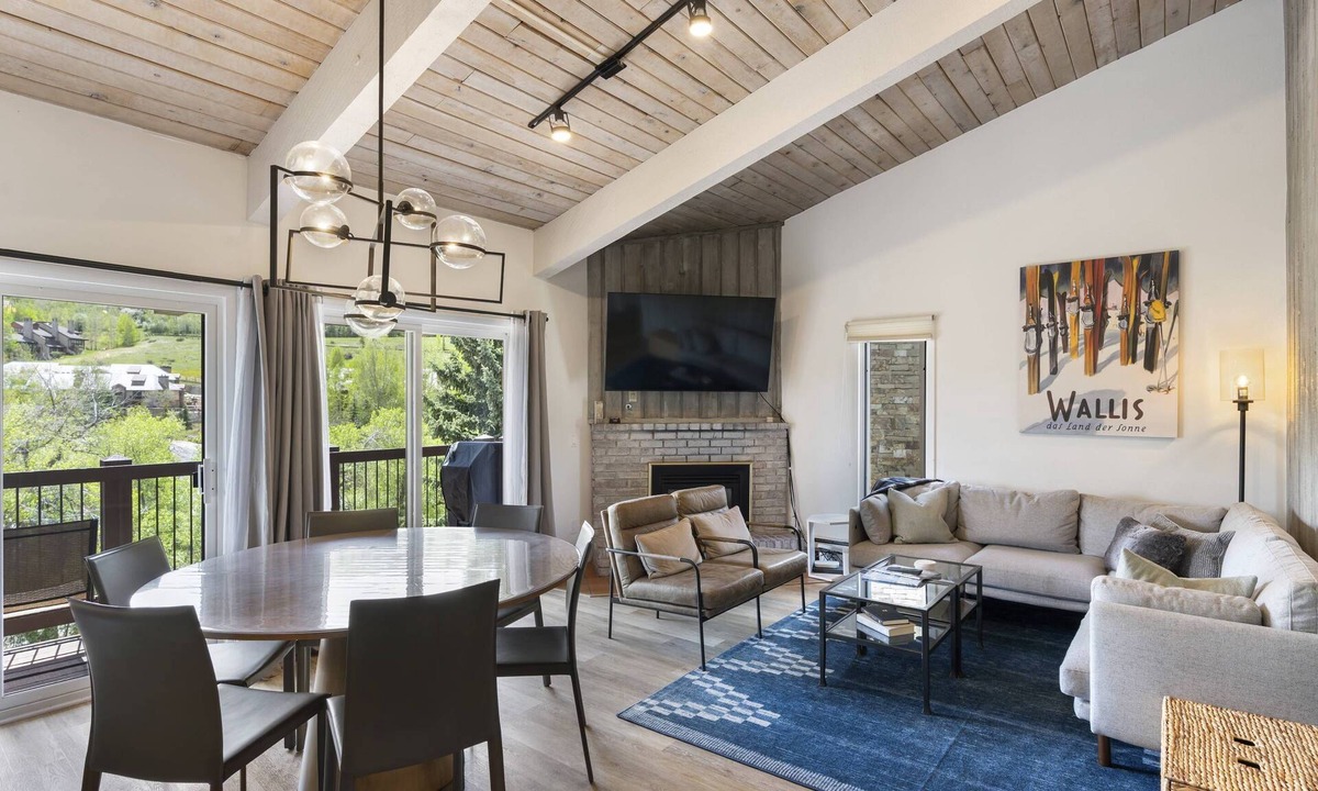 Snowmass Village Condo | Snowmass Mtn Views! Updated Decor, Balcony, Pool, Hot Tub, Gas FP, W/D & Shuttle Access