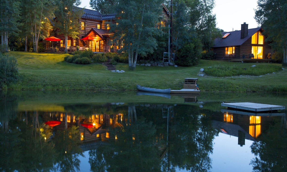 Snowmass Cabin | Snowmass Valley Ranch Sleeps 18 - 6 Bedrooms - 6.5 Bathrooms