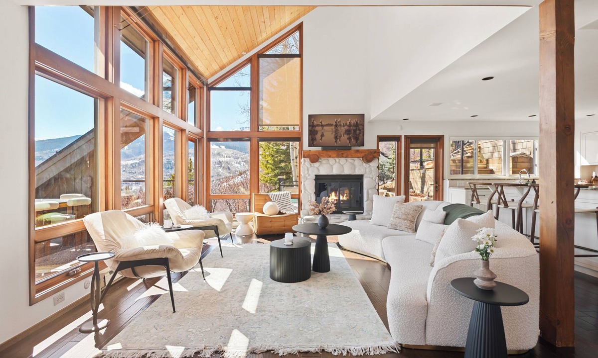 Snowmass Village House | Snowmass Village Retreat with Hot Tub, Game Room & Rooftop Deck Near Base Village