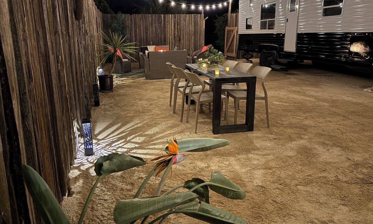 Solvang House | Solvang/Santa Ynez Chic Vintage RV Stay – Private, Peaceful, Star-Filled