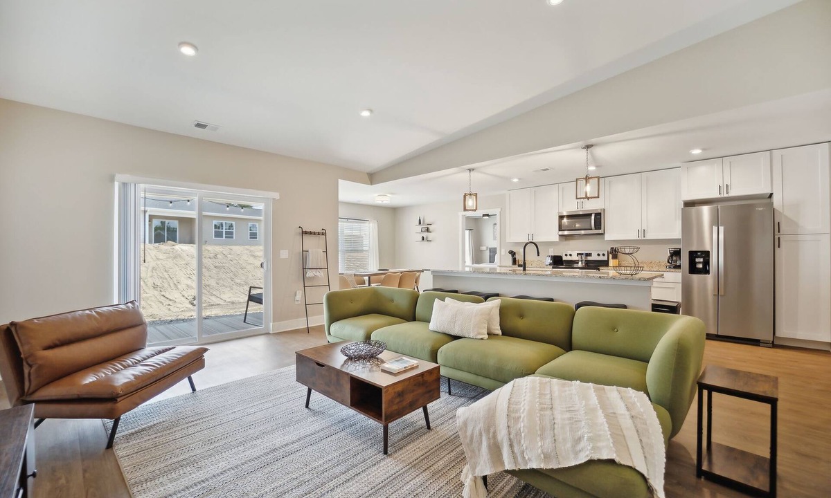 Williamsburg Condo | Spacious 18BR/BA Combined Condos in Traverse City