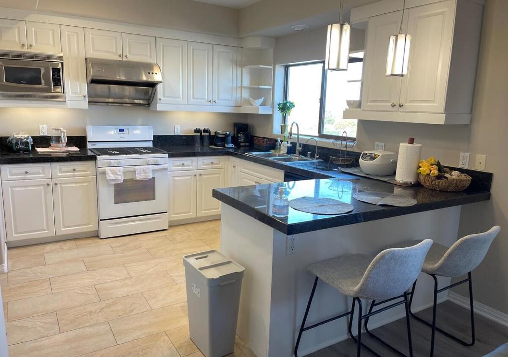 Monterey Park Apartment | Spacious 2 Bed, 2-Bath Apartment in Monterey Park