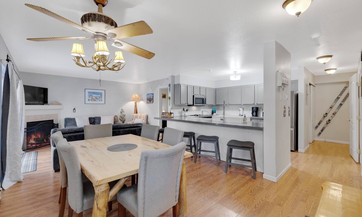 Breckenridge House | Spacious 2 Bedroom, 2 Bath Ideally Located to Breckenridge/Keystone