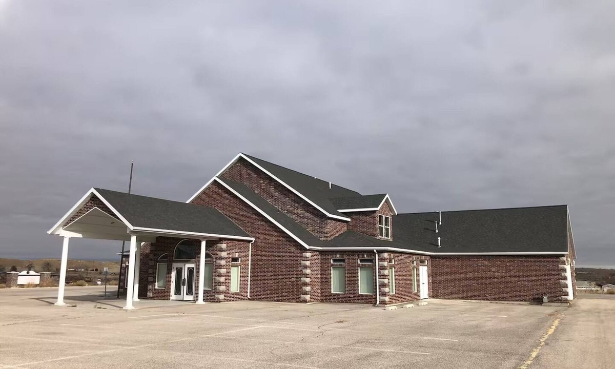 Huntington House | Spacious 4-bedroom house in peaceful Huntington with AC