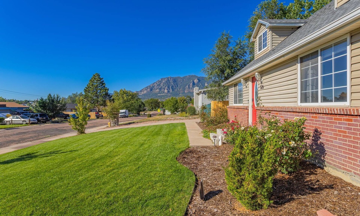 Cheyenne Meadows House | Spacious 5-bedroom home near top Co. Springs attractions