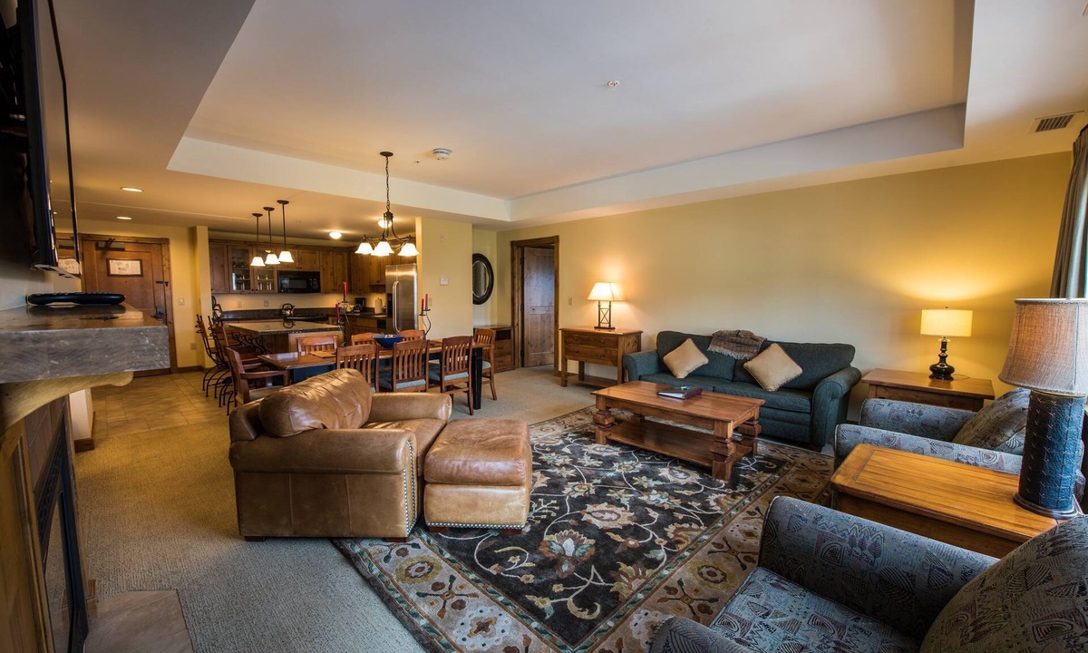 Mount Crested Butte Cabin | Spacious, Bright, Luxe 3 Bedroom Condo