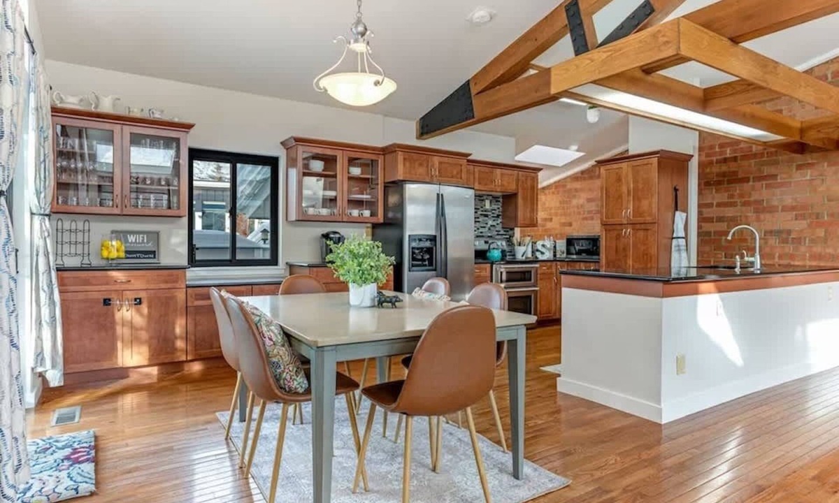 Eagle-Vail House | Spacious | High Ceilings | 4 Min to Beaver Creek